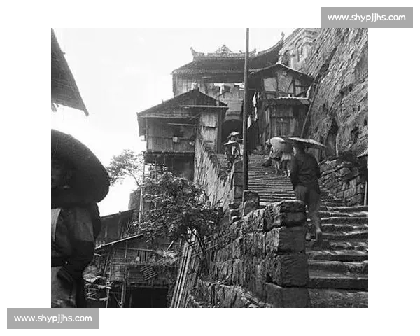 好莱坞弃之十年,中国拍出热血逆袭:重庆码头工的橄榄传奇 好莱坞弃之十年,中国拍出热血逆袭:重庆码头工的橄榄传奇